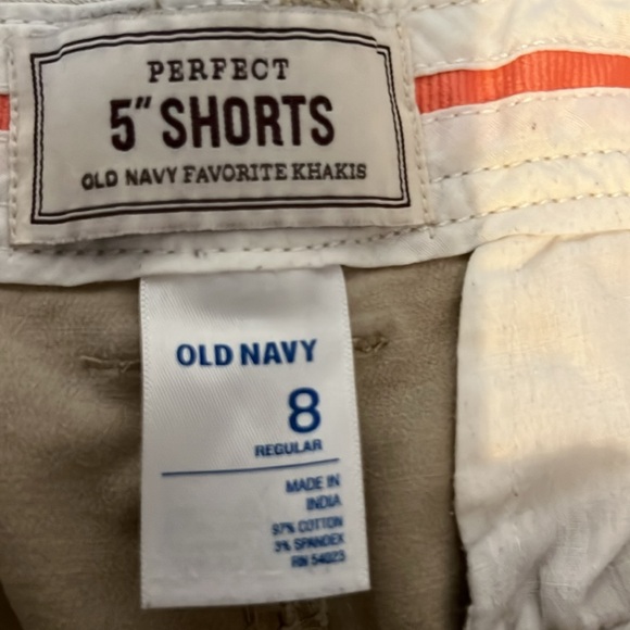 Old Navy perfect 5” shorts for women. Size 8 - Picture 4 of 6